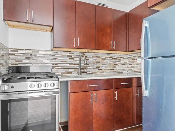 185 Hall Street image 7 of 8