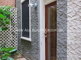 1830 Manning St, Philadelphia, PA