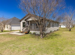 4202 Cornelia St, Greenville, TX 75401