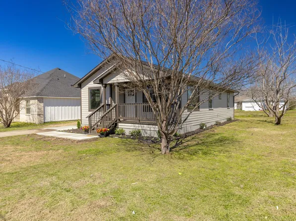 4202 Cornelia St, Greenville, TX 75401