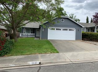 168 Independence Dr, Grants Pass, OR 97527