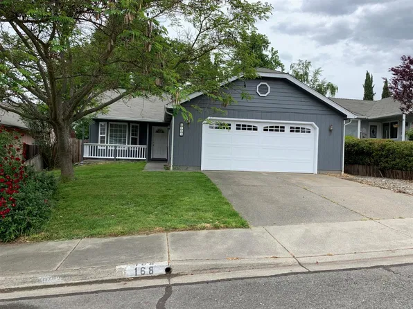 168 Independence Dr, Grants Pass, OR 97527