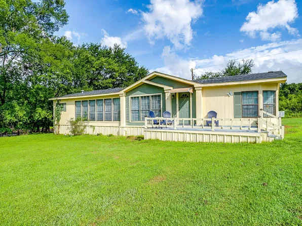 700 Gathings Ave, Covington, TX 76636