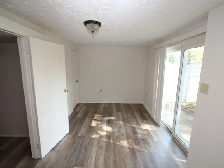 1473 Charlestown Dr — Photo 10