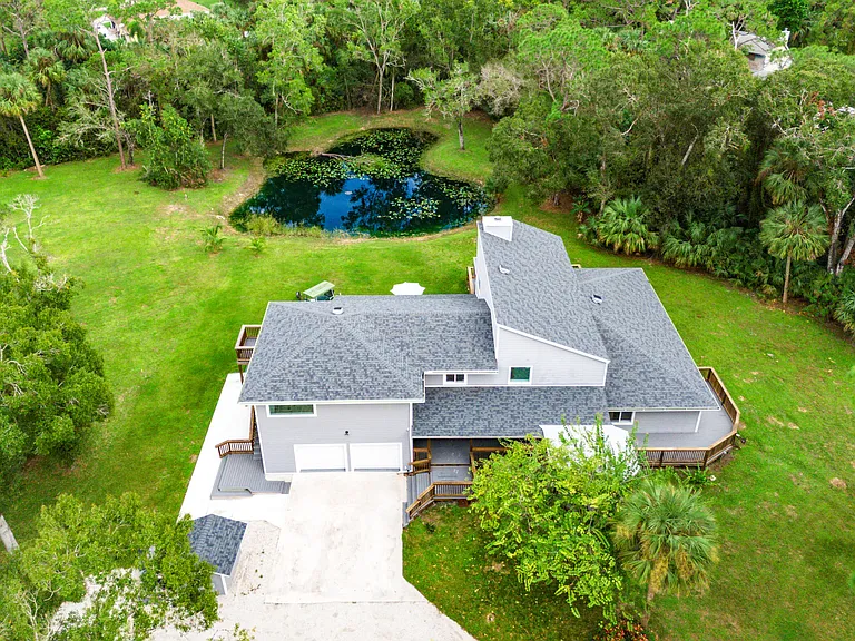 12151 Old Indiantown Rd — Photo 70