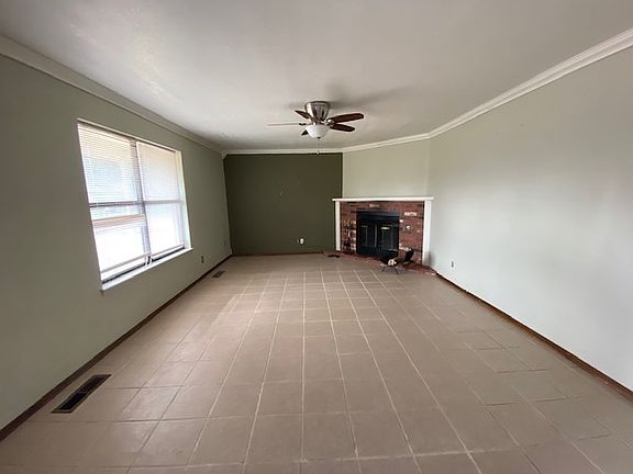 3rd image of 5813 Red Rock Cir