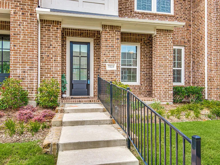 7223 Switchgrass Rd — Photo 3