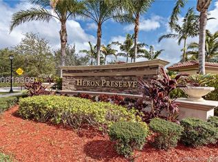 6078 NW 116th Dr, Pompano Beach, FL 33076