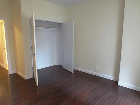 Rented by Friedland Properties | media 27