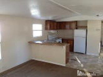 2nd image of 527 Kings Ct