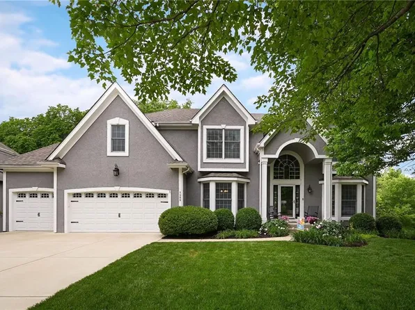 7306 Oakview St, Shawnee, KS 66216