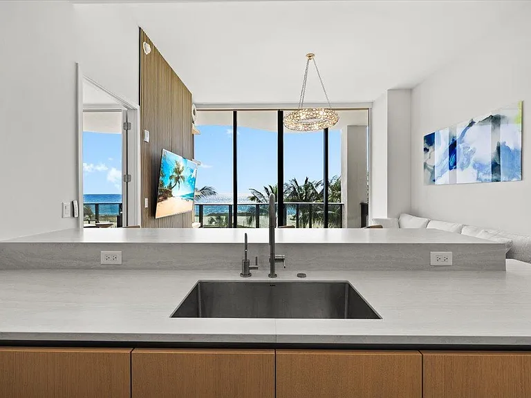900 N Ocean Blvd #305 — Photo 16