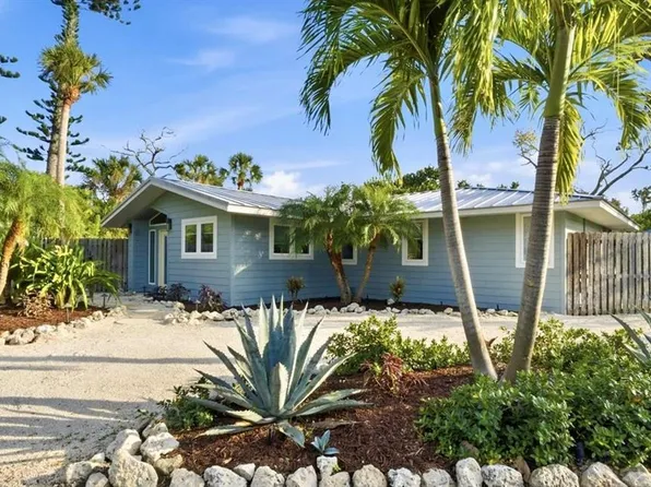 624 Saint Judes Dr, Longboat Key, FL 34228
