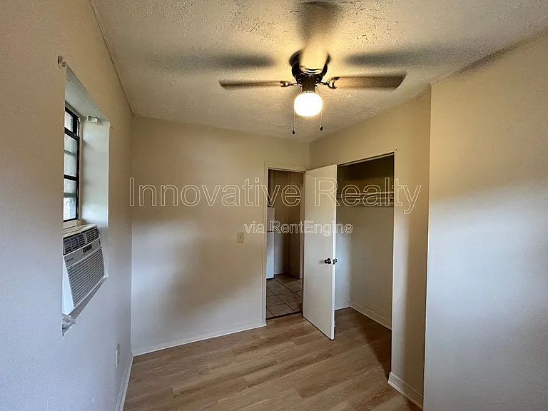 517 E 5th St #B — Photo 10