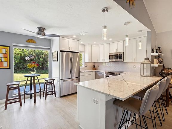 4th image of 851 Palm View DR #29