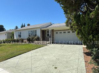 16931 Bassett St, Van Nuys, CA 91406