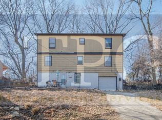 3407 NE Monterey Ave #B, Kansas City, MO 64117