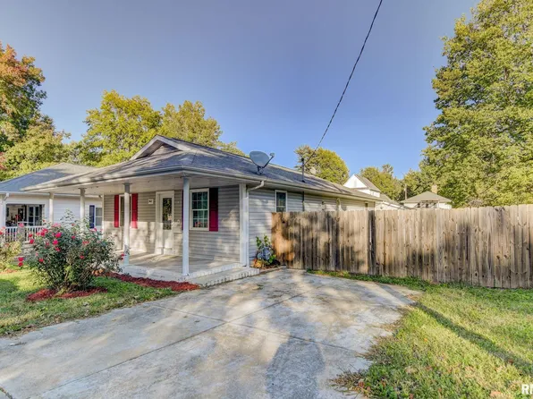 602 S Wyandotte St, Taylorville, IL 62568
