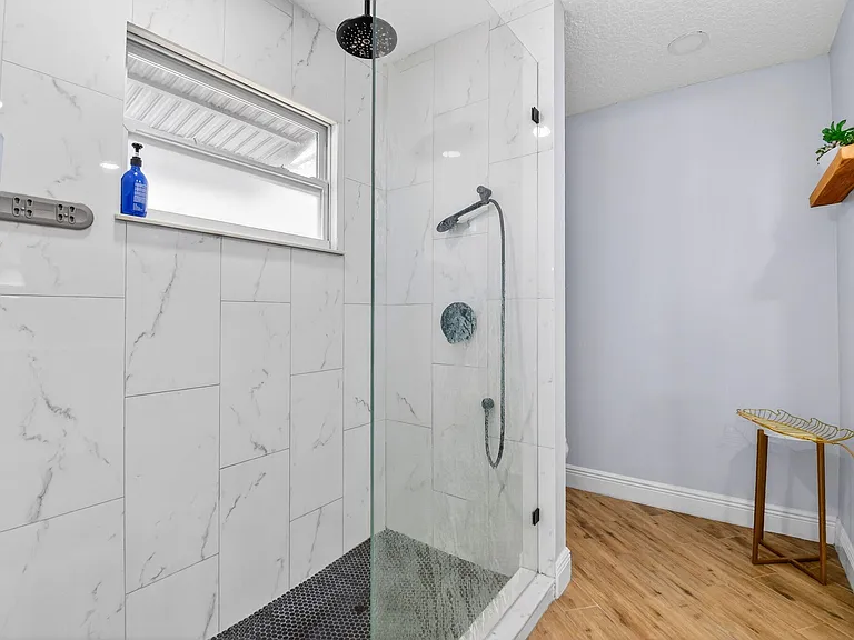 320 Riverdale Rd — Photo 26
