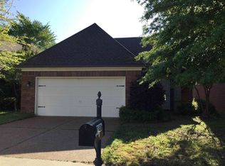2406 Lake Garden Dr, Memphis, TN 38134