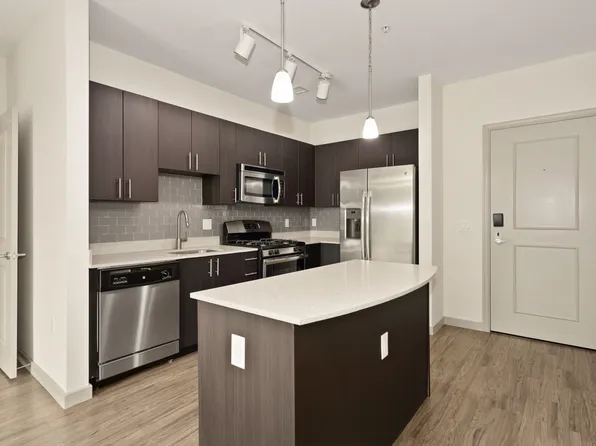 7001 Arlington at Bethesda