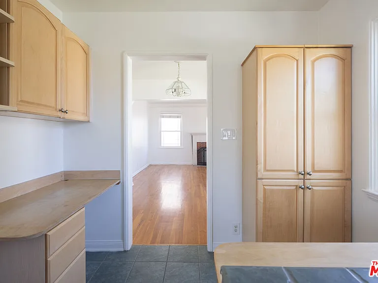 8333 Airlane Ave — Photo 14