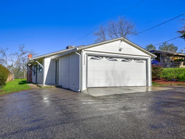 12125 Holly Vista Way, Auburn, CA 95603
