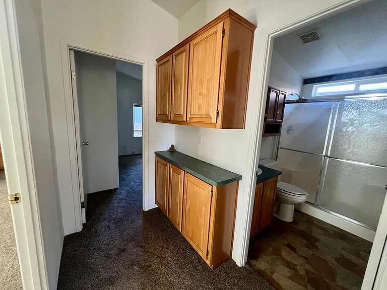 2054 Marion Ave — Photo 8