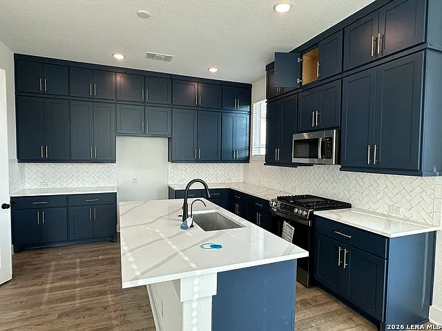 20675 Huebner Rd #201 — Photo 9