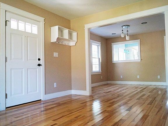 2nd image of 3939 57th St