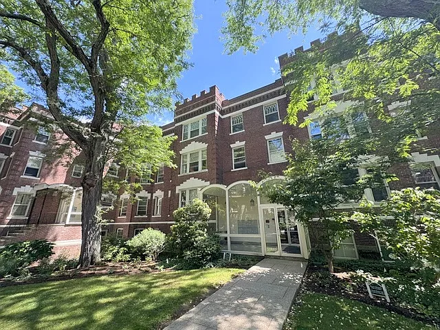 4 Arlington St #12 — Photo 1
