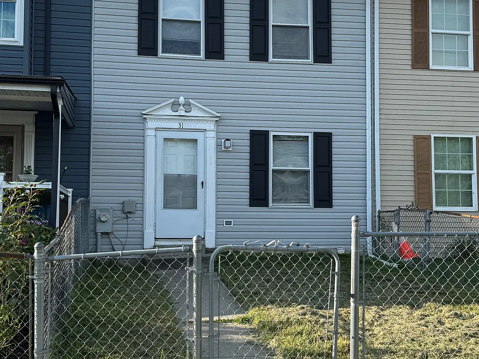 31 Holcumb Ct