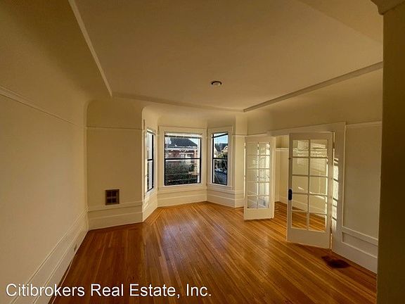 4th image of 100 20th Ave APT 5