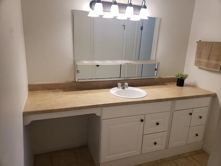 262 W Centralia St #5 — Photo 12