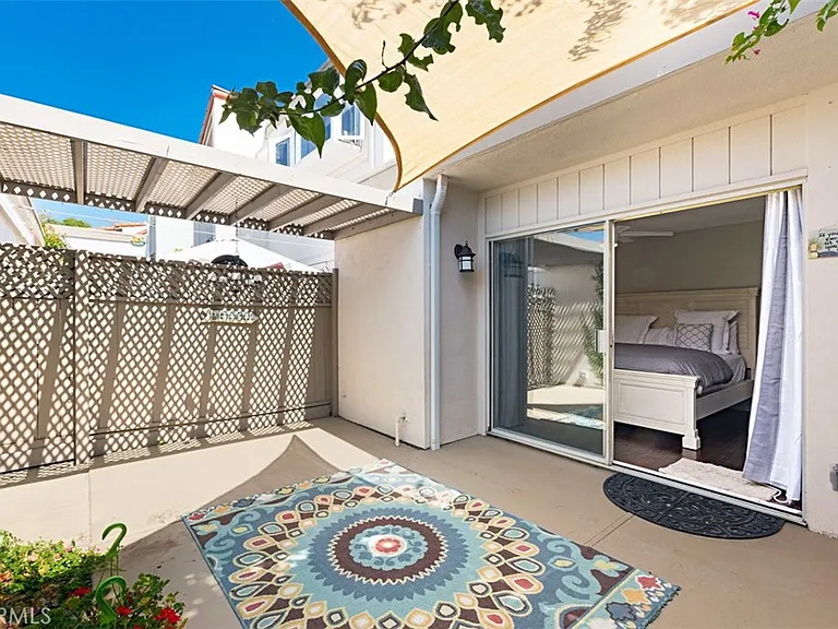 712 Calle Divino — Photo 39