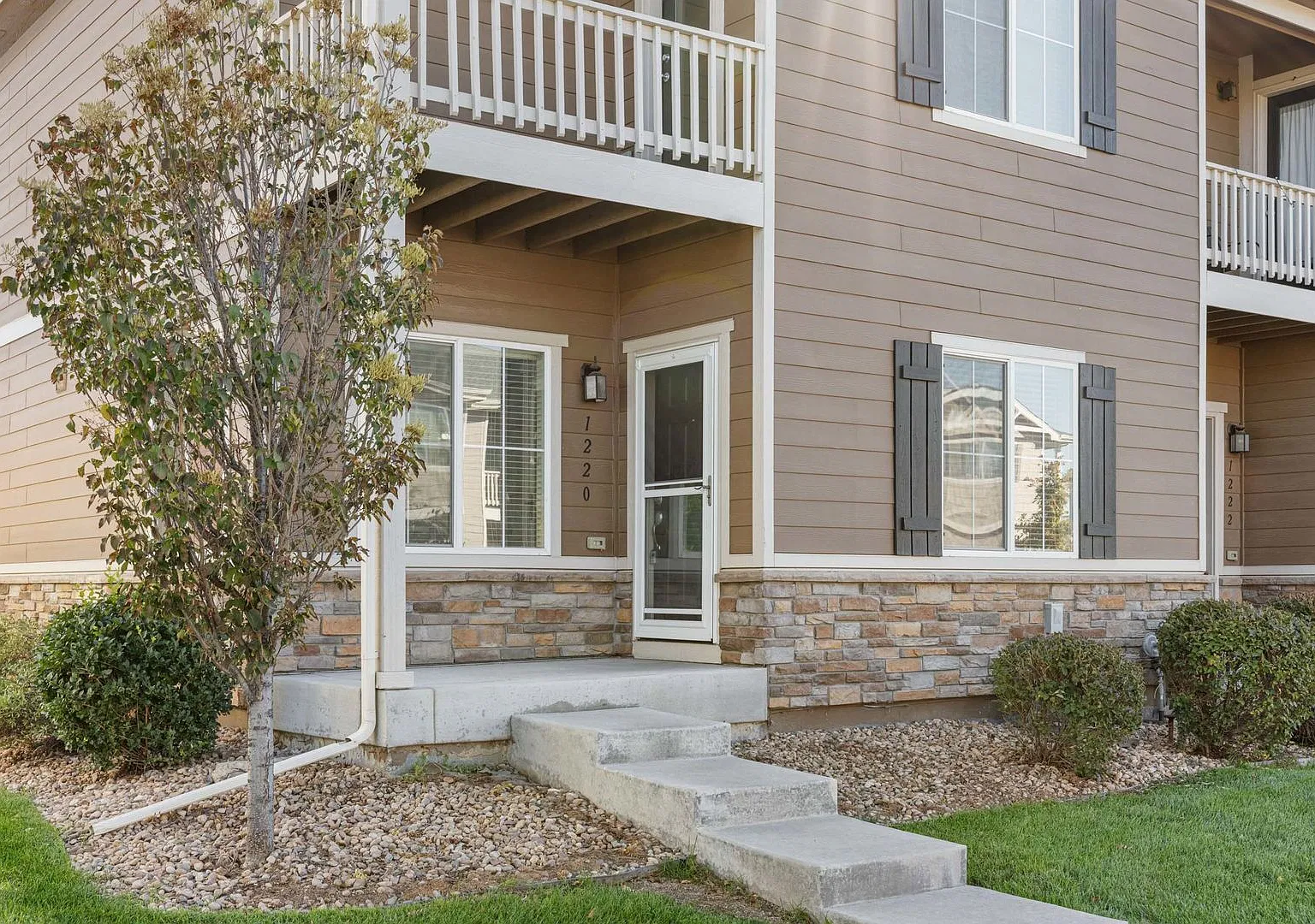 3 Bedroom 3 Bath Townhouse in Longmont — Photo 2