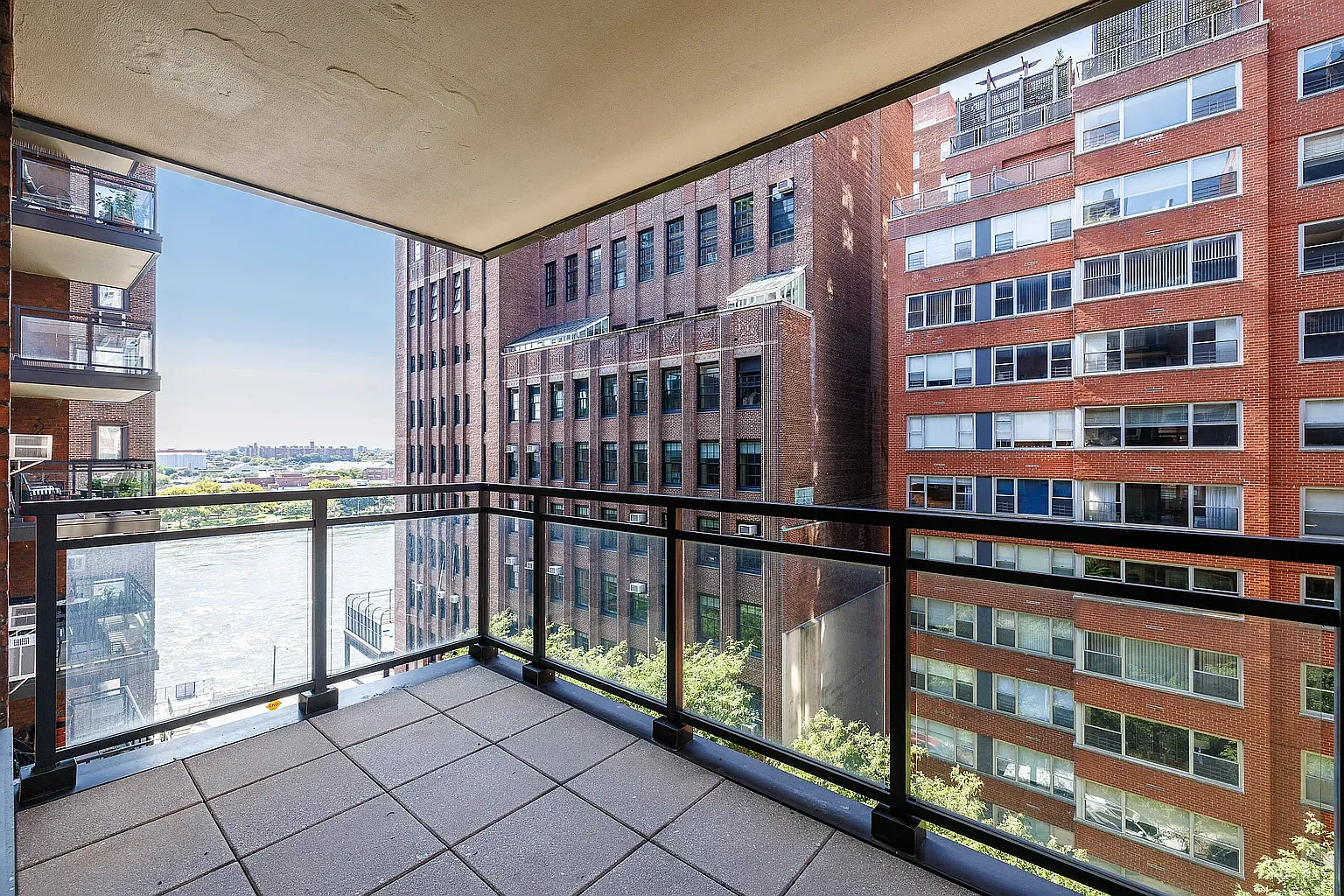 85 East End Avenue — Photo 2