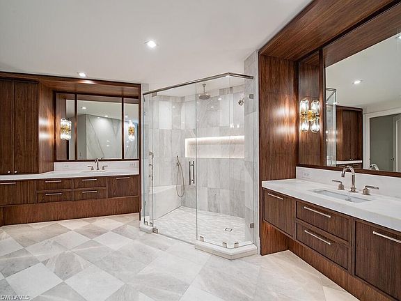 4th image of 4951 Gulf Shore BLVD N #101
