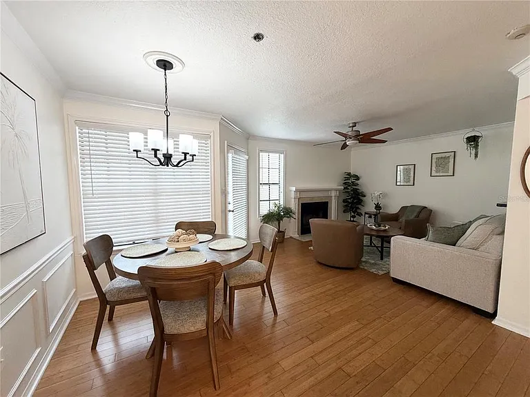 1000 W Horatio St #111 — Photo 6