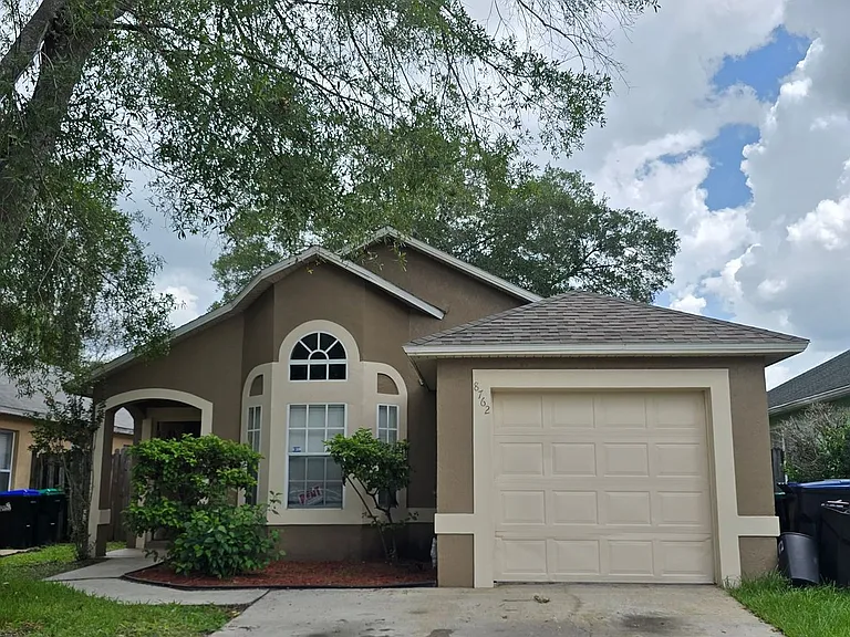 8762 Foley Dr — Photo 1