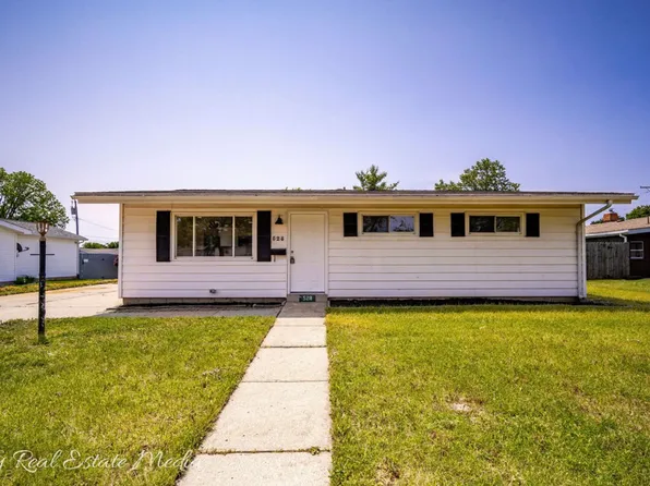 528 Kirk Ln, Troy, OH 45373