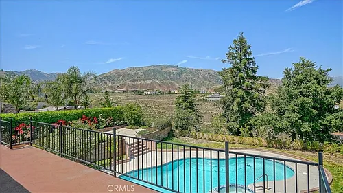 12046 Beaufait Ave Photo 1