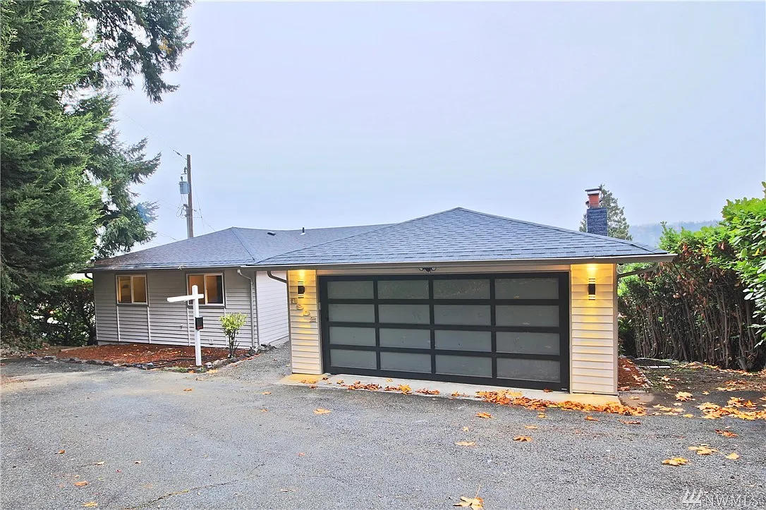 3902 NE 157th Pl photo 1