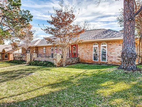 2nd image of 4604 Weyhill Dr