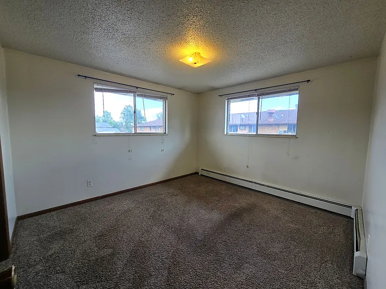 1430 Emery — Photo 9