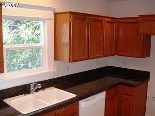 2nd image of 2101 E 8th St