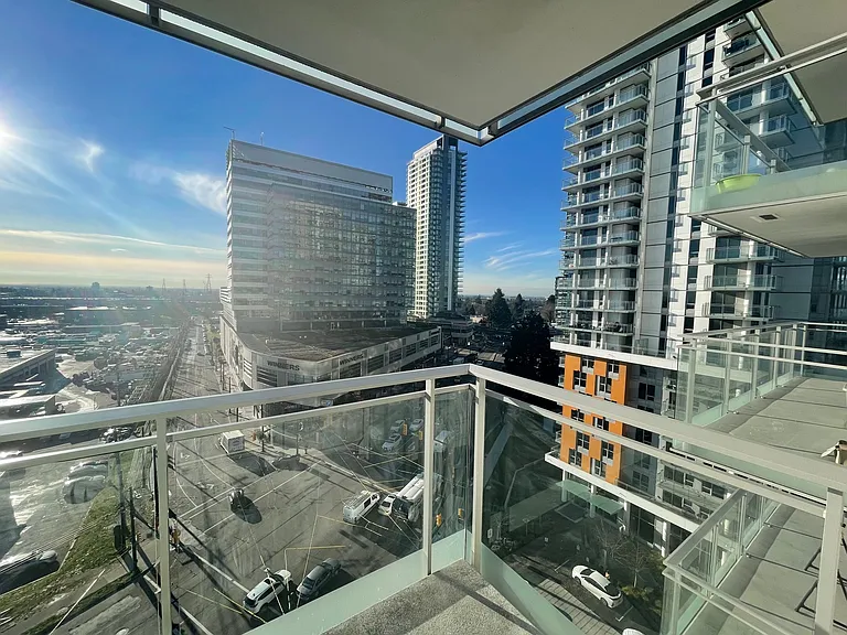 433 SW Marine Dr #1207 — Photo 13