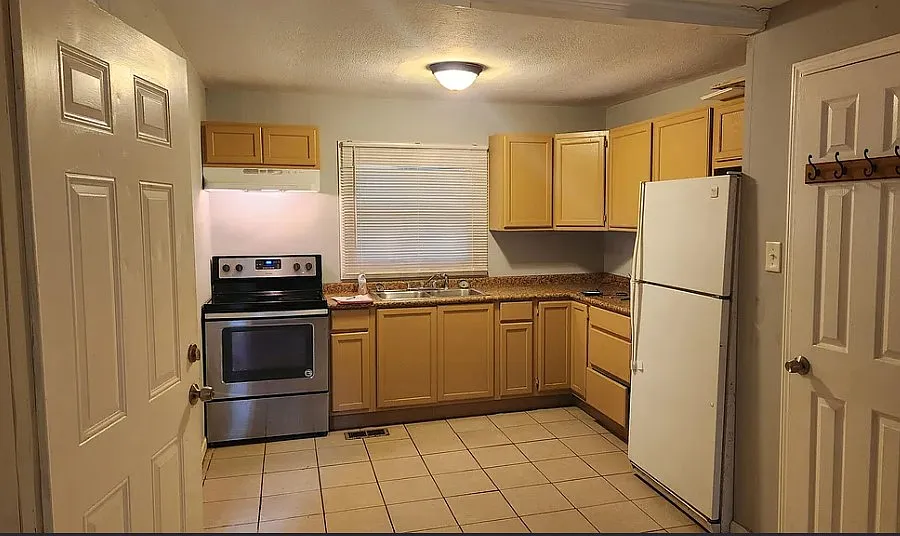 161 W Wadsworth Cir