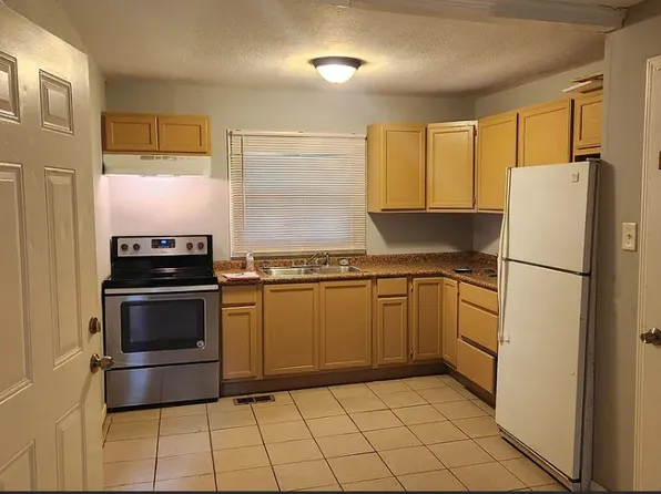 161 W Wadsworth Cir, Oak Ridge, TN 37830