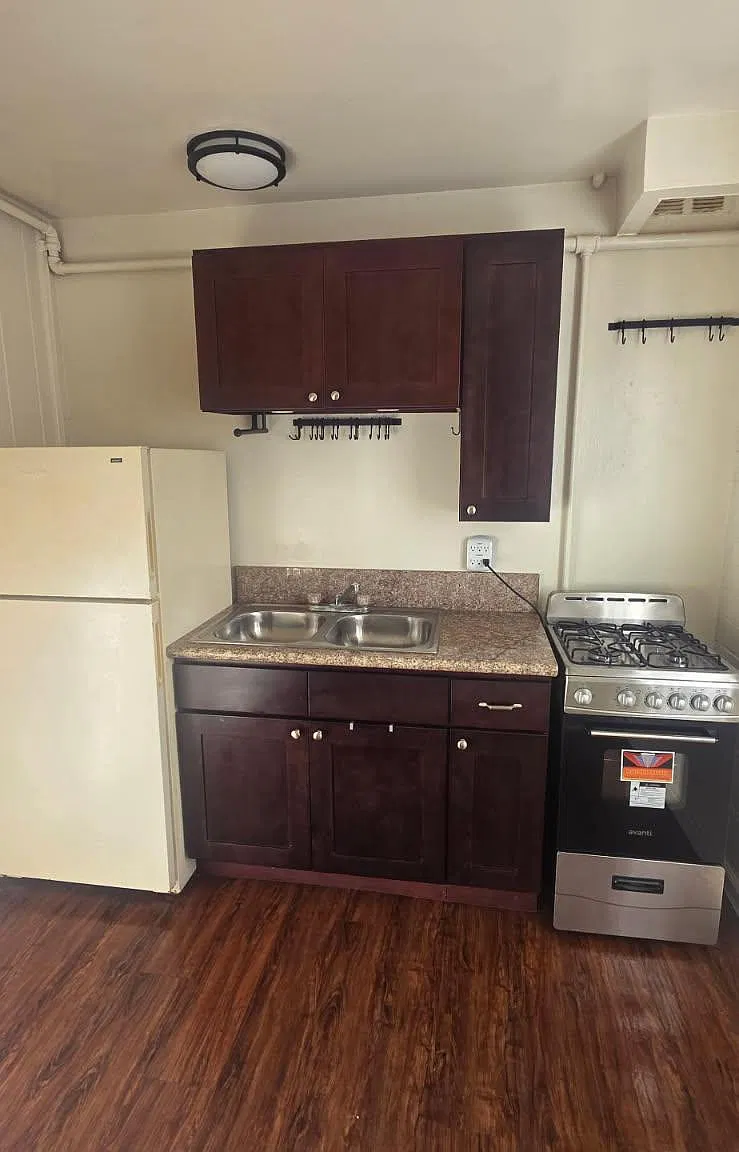 Studio, 400 sqft, $2,195 — Photo 4